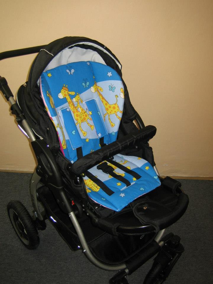 Podložka do kočárku univerzální oboustranná 062