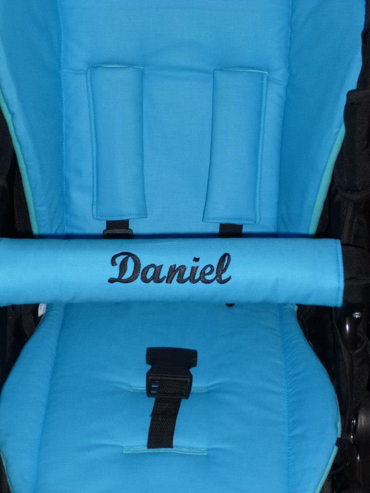 Potah na madlo kočárku k podložce s výšivkou