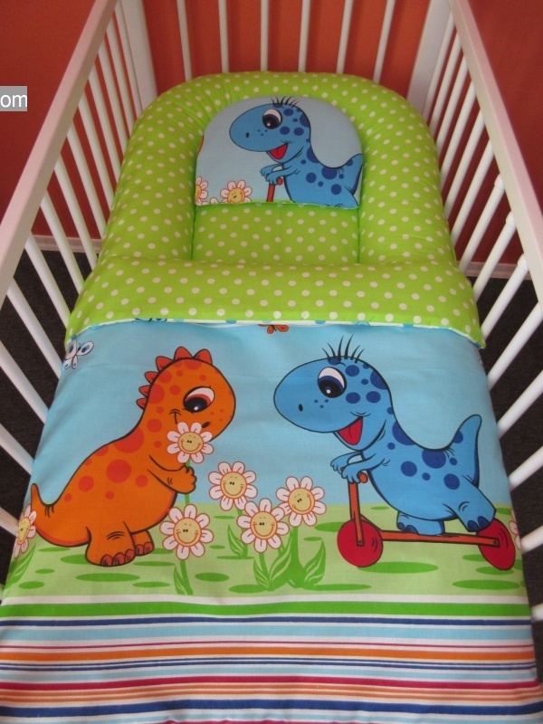 Souprava 4D hnízdečko pro miminko 34x90 Dinosaurus modrý puntík zelený