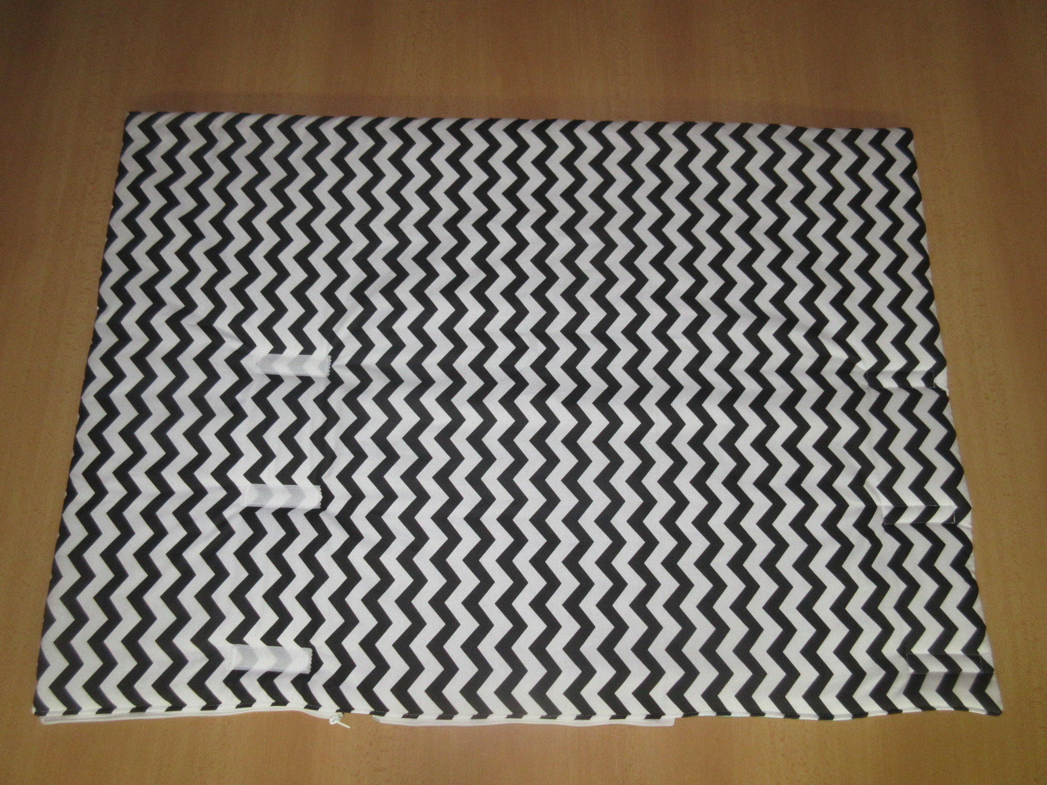 Dečkofusak do kočárku zimní 90x115 cm Cik cak černý+ tykysový puntík  