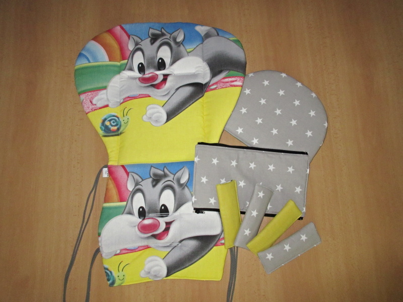 NAŠE MIMI Podložka do kočárku univerzální Disney / šedé hvězdičky