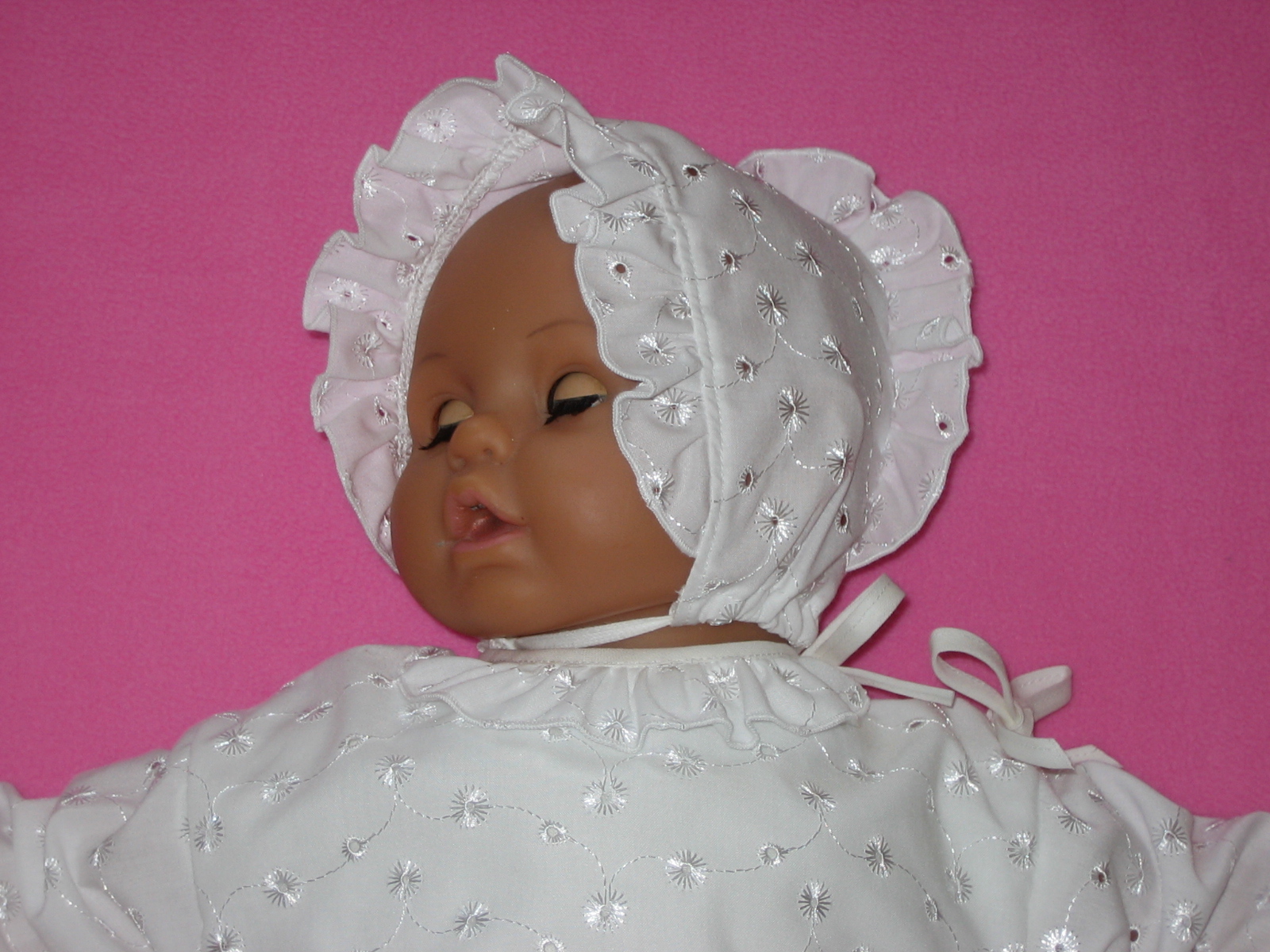 Čepička kojenecká ke křtu madeira