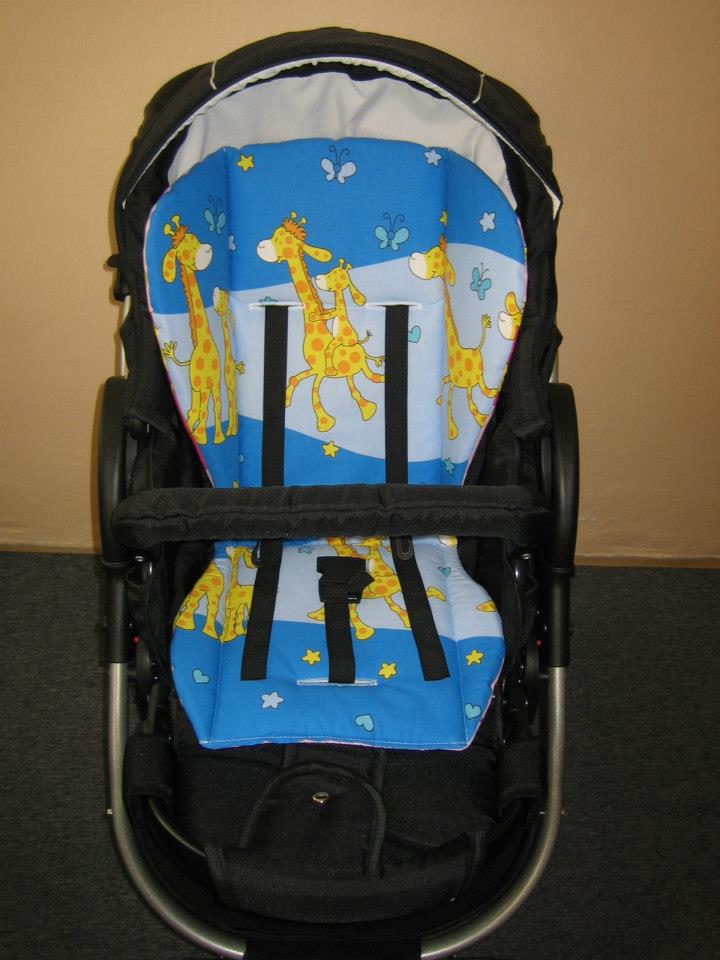 Podložka do kočárku univerzální oboustranná 056