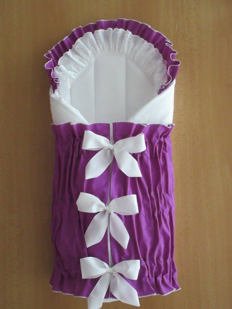 Zavinovačka klasická stahovací 2 kanýry s krajkou bavlna plátno potisk 75x75 cm