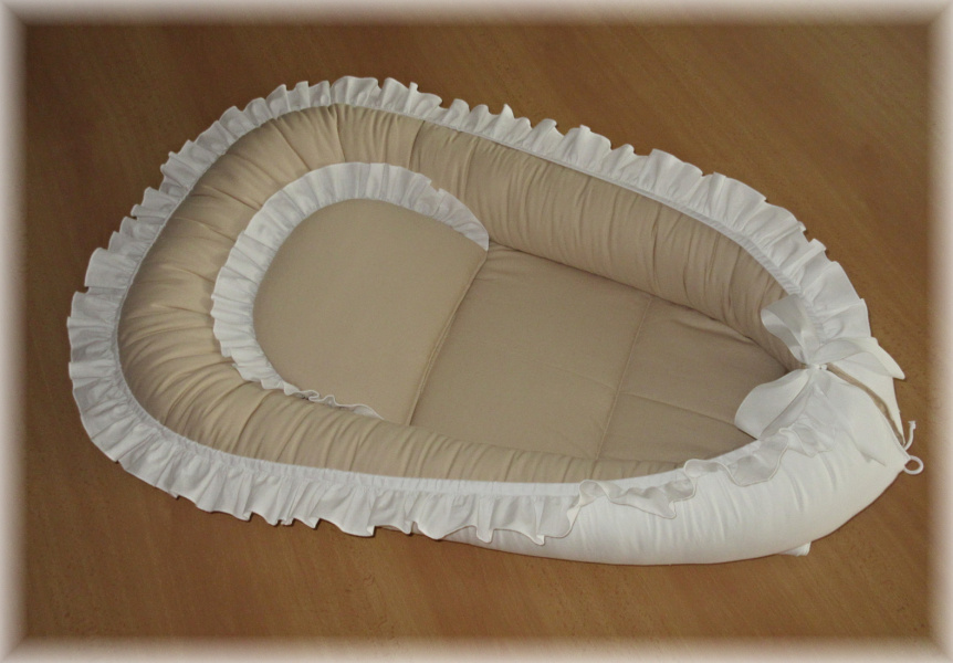 Hnízdečko pro miminko s volánem + polštářek béžové