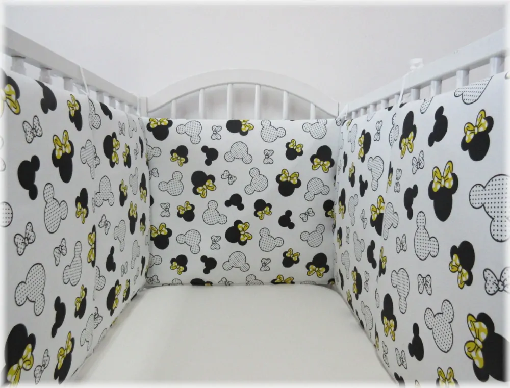 Mantinel do postýlky 60x120 cm 4 díly, výška 50 cm, výplň duté vlákno 300 gr. Myšky se žlutou mašlí
