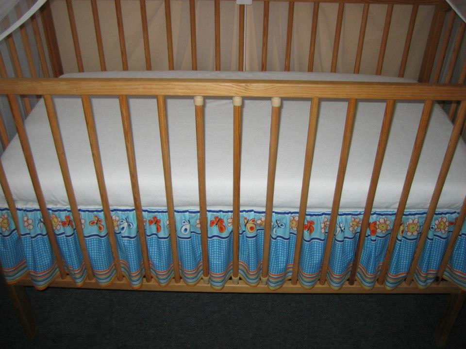 Potah s volánem pod matraci 70x140 cm MIX látek