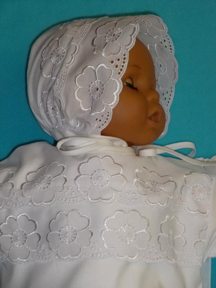 Čepička kojenecká ke křtu krajka bez kanýrku