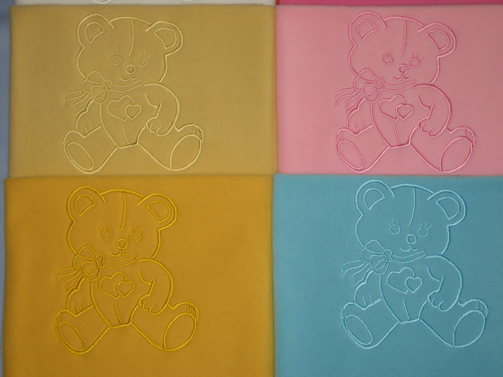 Deka fleece dvouvrstvá 70x100 výšivka obrázek na obou stranách 