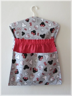 Vyztužený kapsář na ramínko do školky 55x42 cm Minnie červené s puntíky